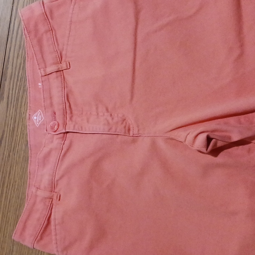 Capris - Picture 3 of 8